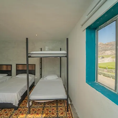 Barajas House Guest house